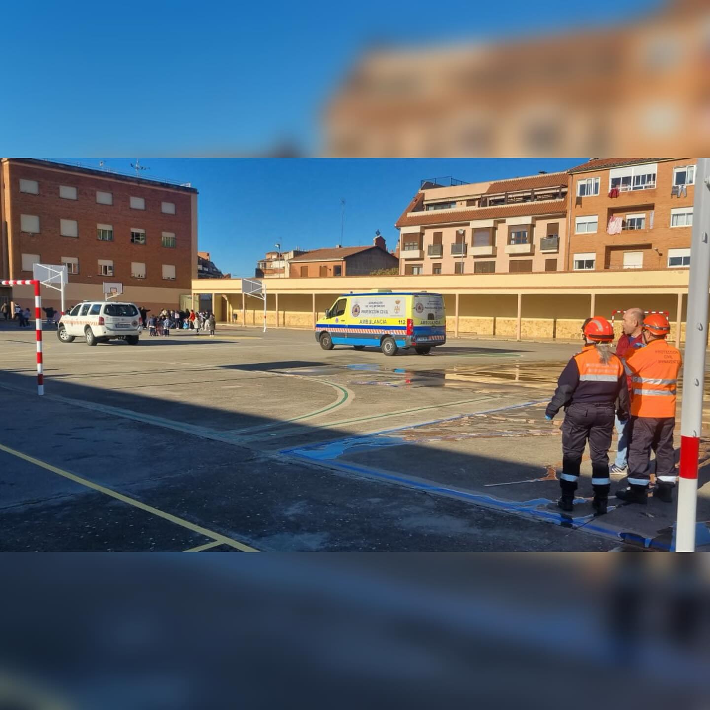 Nuevo simulacro de incendio en el colegio de Vega de Benavente dentro de la campaña de prevención