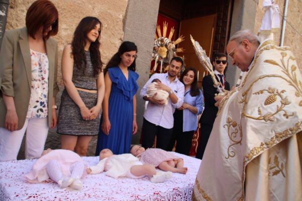 Celebración del Corpus Christi en Zamora con familias y niños