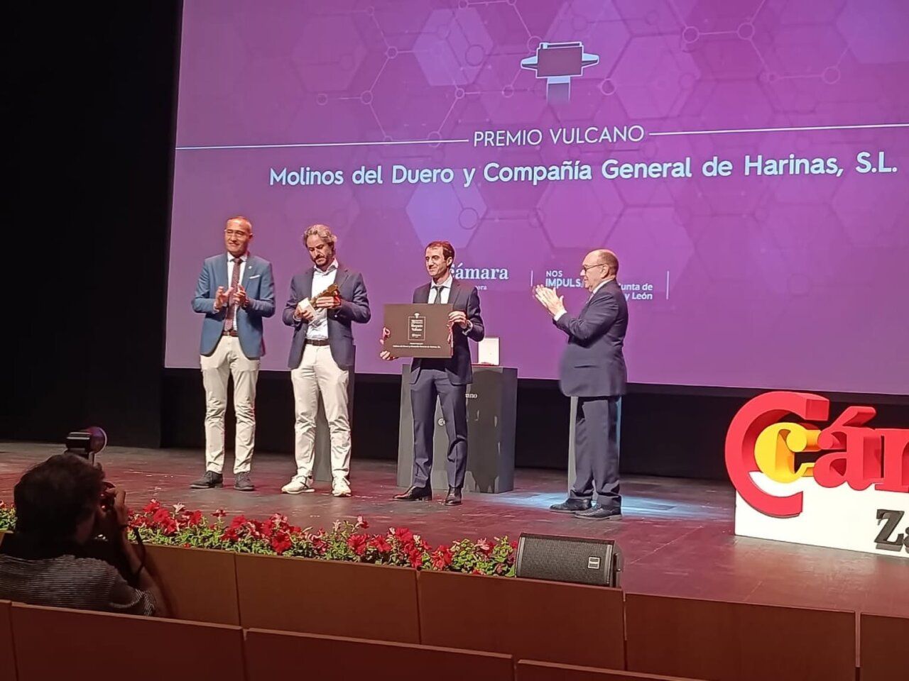 La vicepresidenta de la Junta en los Premios Mercurio y Vulcano 2026.