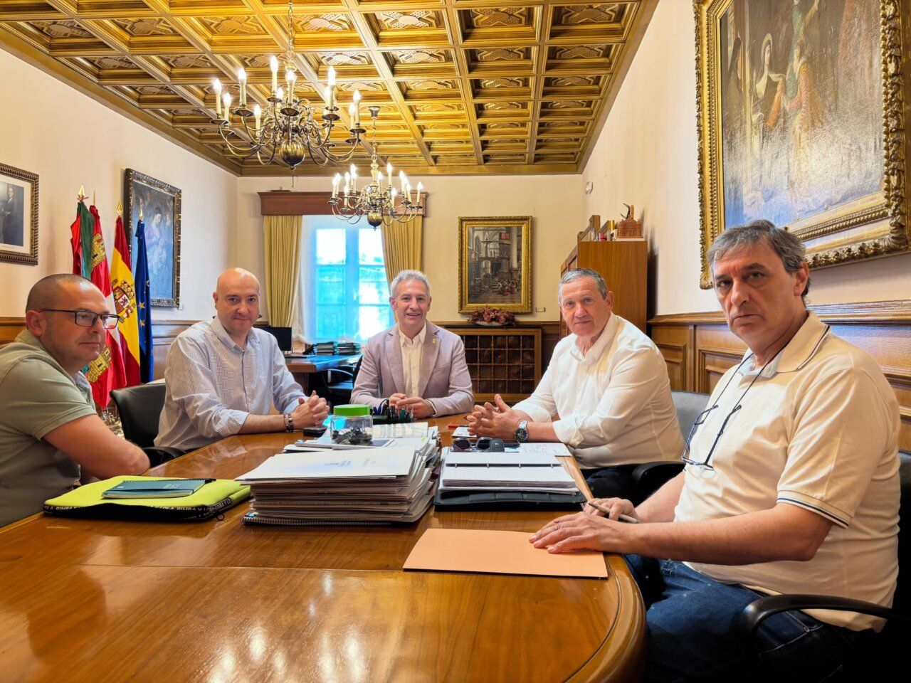 Reunión en el Ayuntamiento de Toro sobre mejoras en bomberos y protección civil