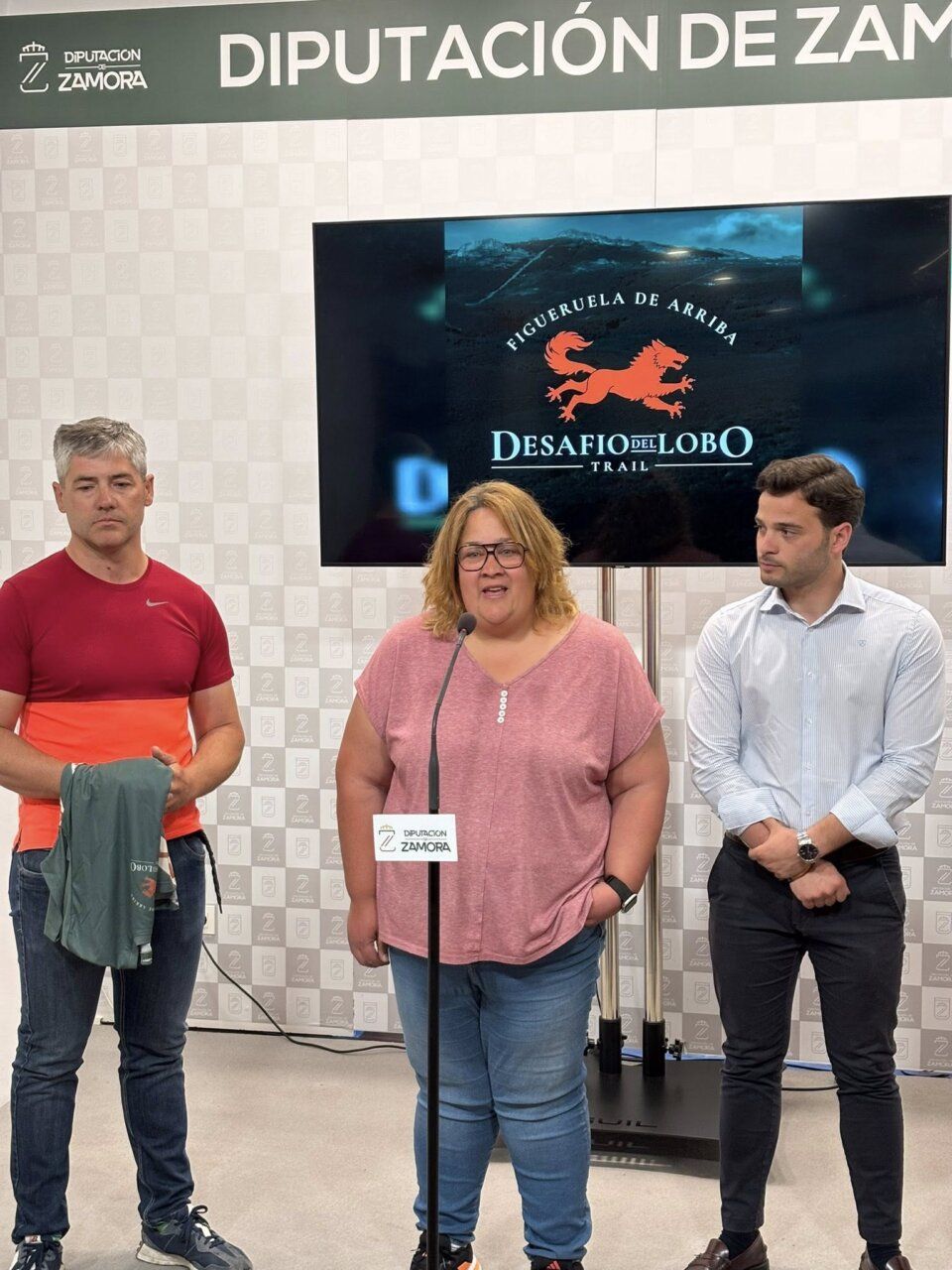 Presentación del Desafío del Lobo Trail en Figueruela de Arriba