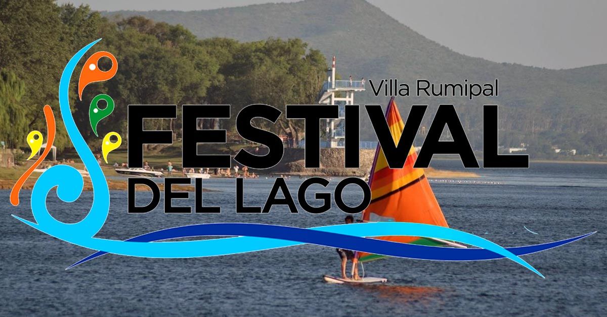 Vista del Festival del Lago en Villa Rumipal con actividades acuáticas