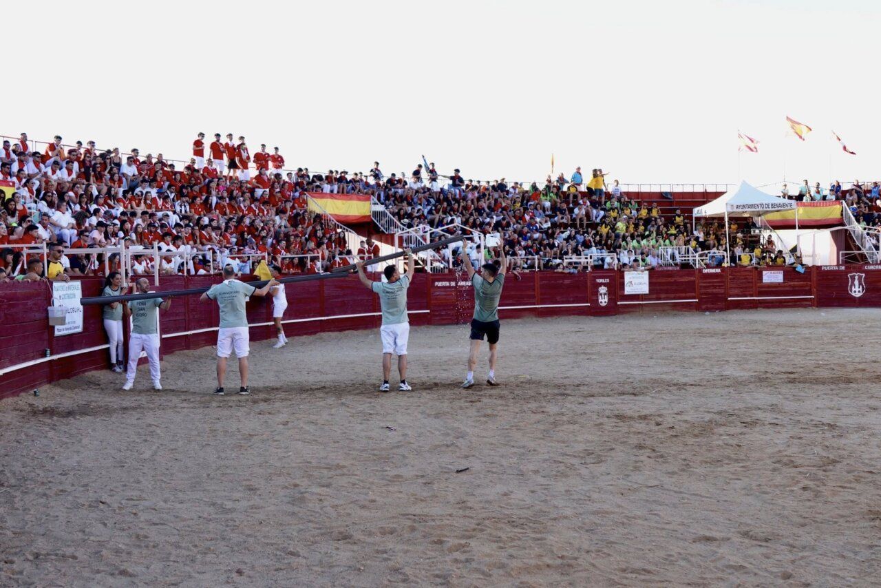 Participantes en el Humor Amarillo durante las fiestas de Benavente
