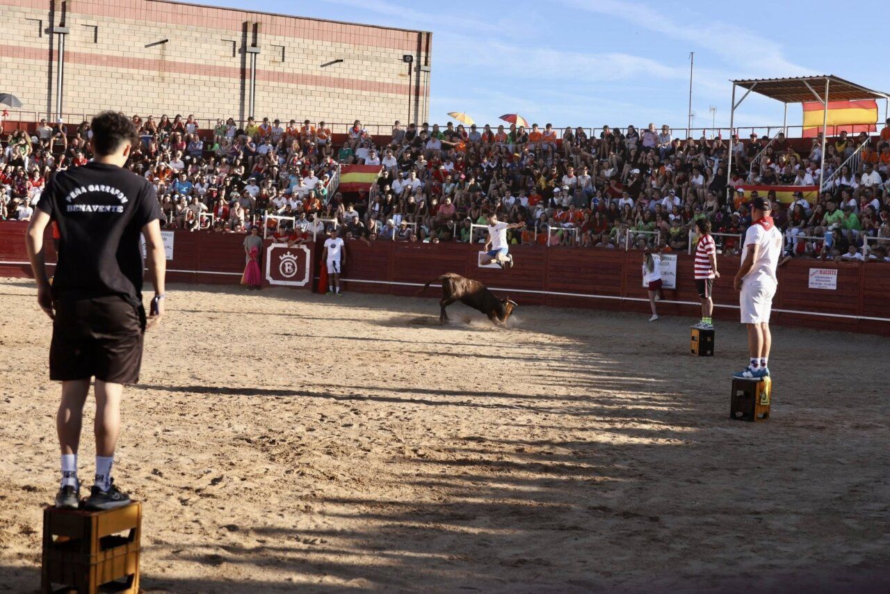 Participantes en el Humor Amarillo durante las fiestas de Benavente