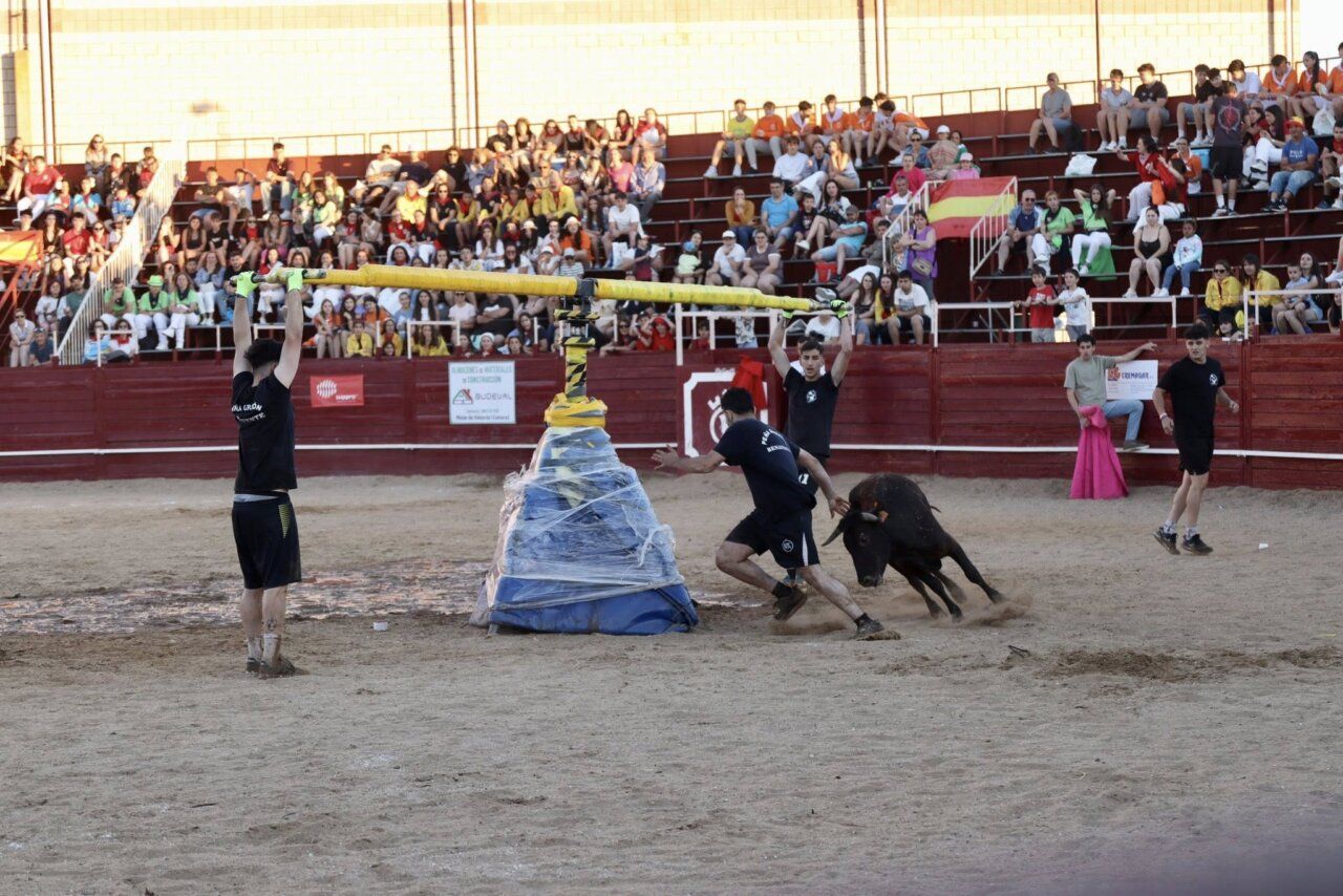 Participantes en la competición de Humor Amarillo en Benavente