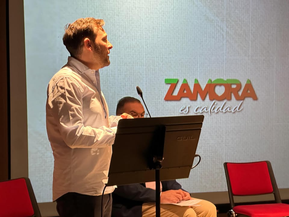 Evento de promoción del turismo gastronómico en Zamora con ponentes