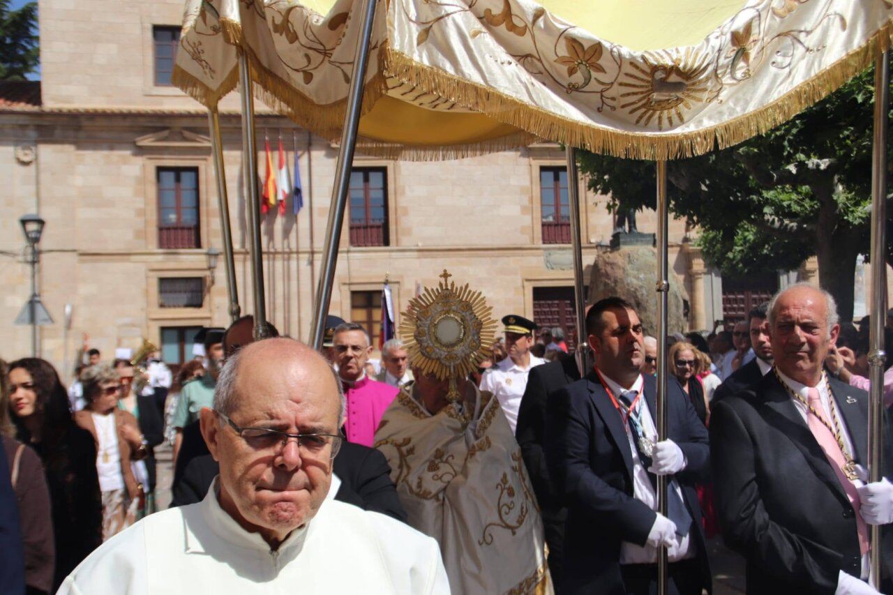 Celebración del Corpus Christi en Zamora con multitud de asistentes