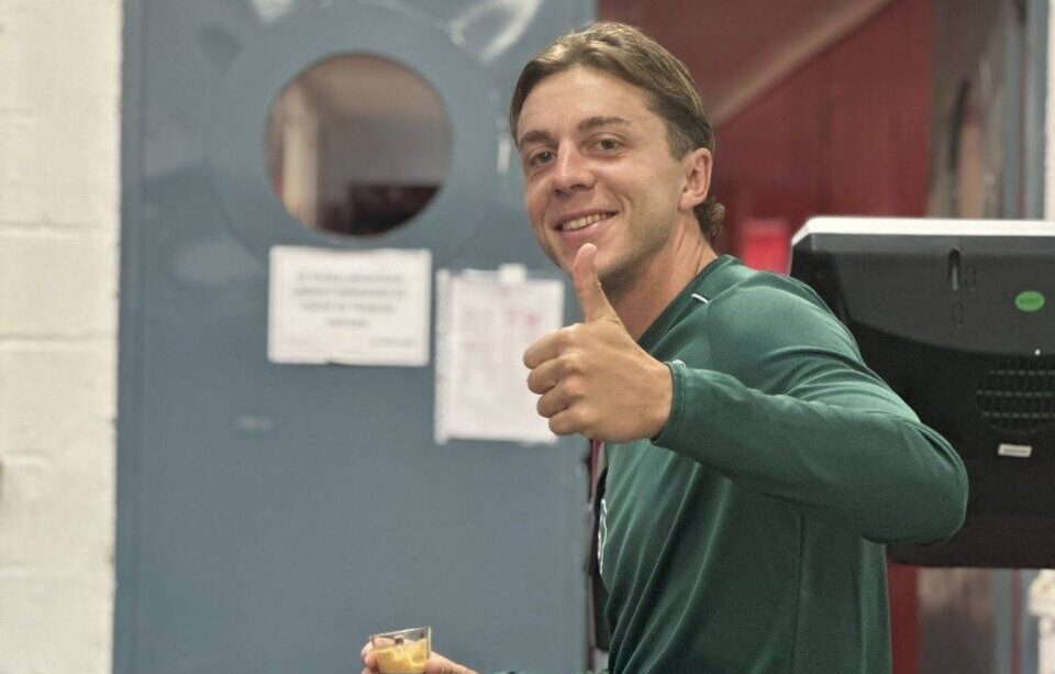 Jugador del Zamora Club de Fútbol sonriente durante un entrenamiento