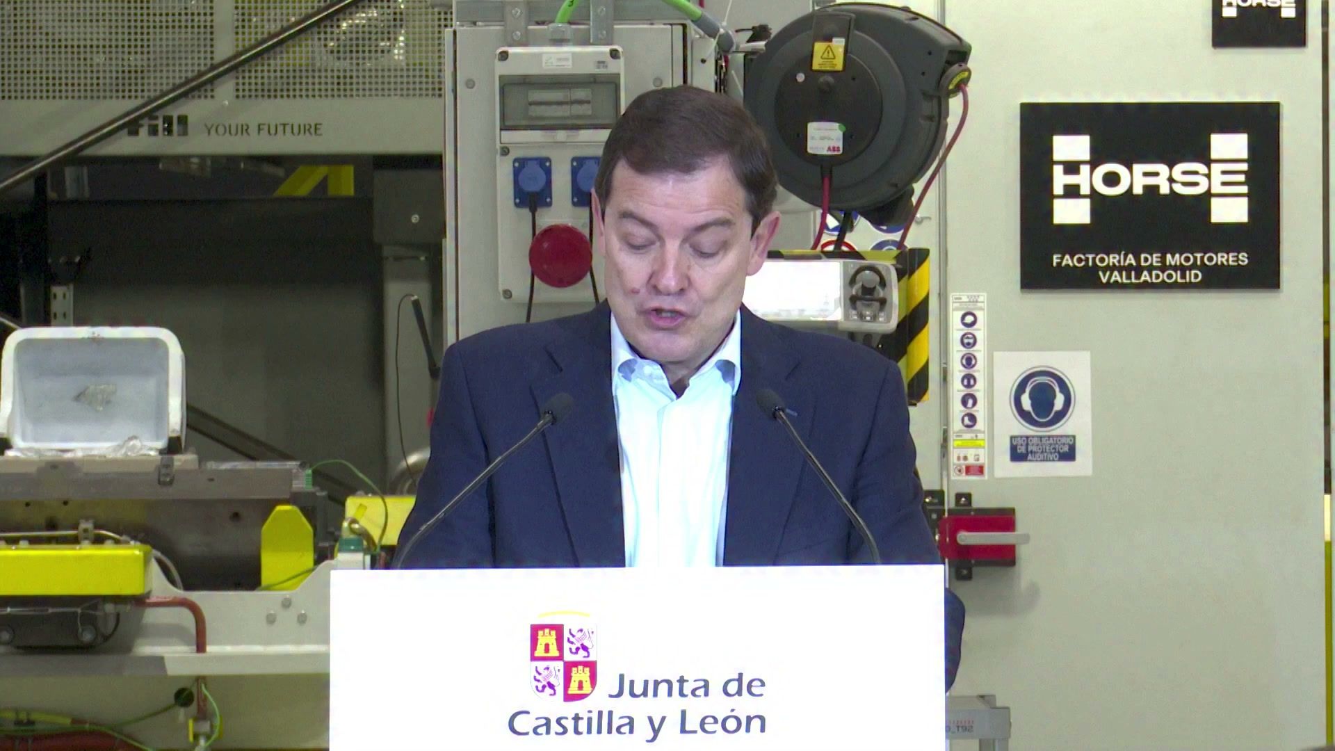 El presidente de la Junta de Castilla y León hablando sobre la industria automotriz