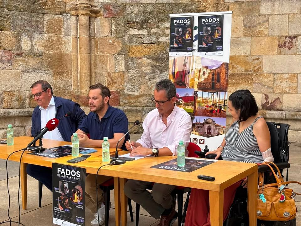 Presentación del Festival de Fados en Zamora con varios ponentes