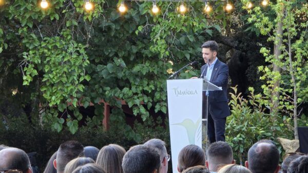 Celebración del décimo aniversario del Restaurante Maradela con un evento gastronómico.