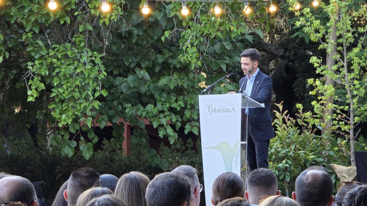 Celebración del décimo aniversario del Restaurante Maradela con un evento gastronómico.