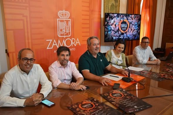 Presentación del festival Músicas Cercadas en la iglesia de San Cipriano.