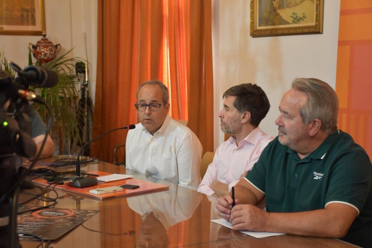 Reunión sobre el festival en la iglesia de San Cipriano