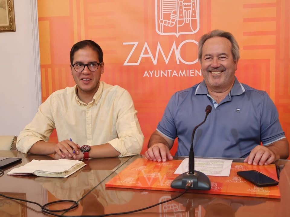 Reunión del Ayuntamiento sobre suministro de agua a municipios