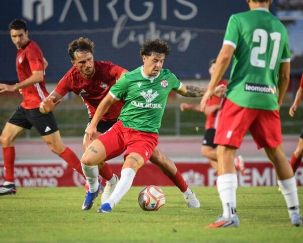 Jugadores del Zamora Club de Fútbol en un partido amistoso de pretemporada