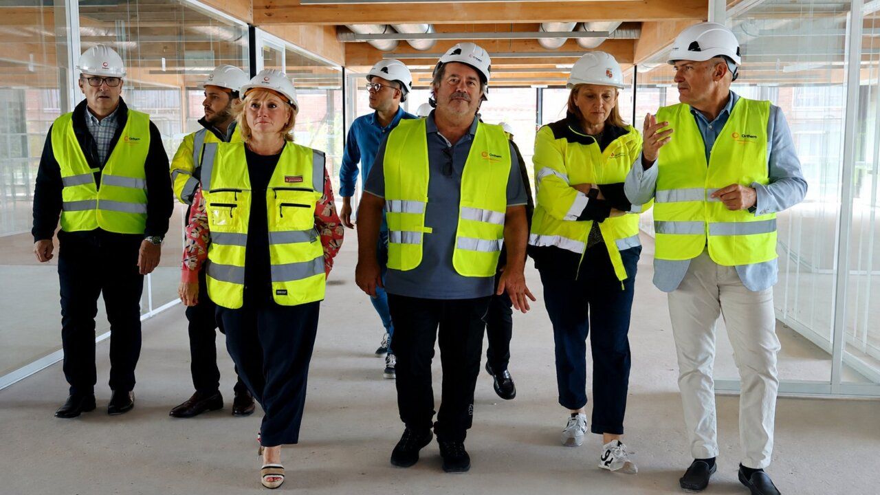 Visita de autoridades al nuevo Centro Cívico de Zamora en construcción