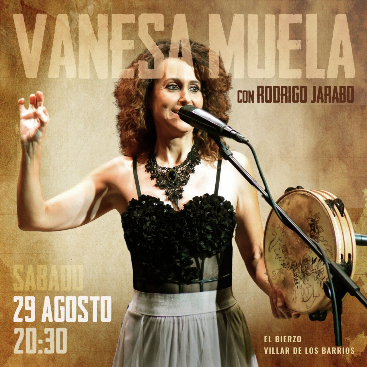 Vanesa Muela actuando en el festival de Villar de los Barrios