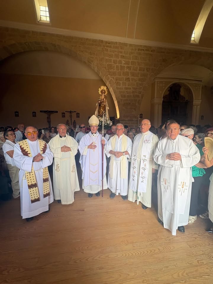 Celebración del centenario de la coronación de la Virgen de Socastro en Villamayor de Campos