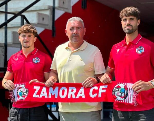 Izan Yurrieta e Isaiah Navarro presentan su fichaje con Zamora CF