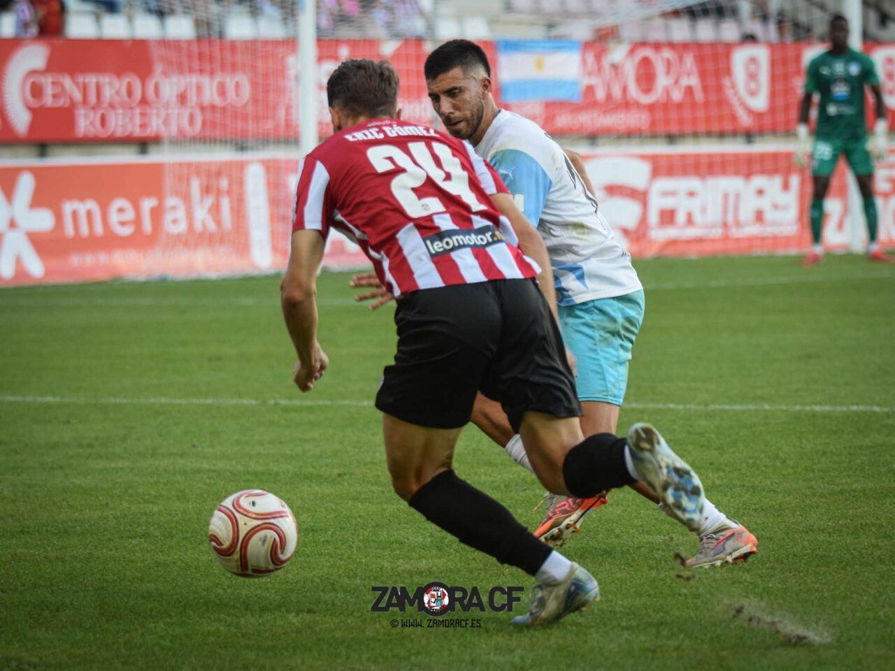 Jugadores del Zamora CF en un partido contra el Lugo en el Ruta de la Plata