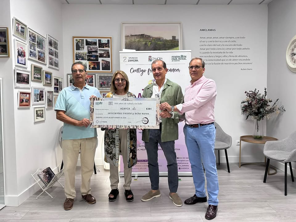 Entrega de cheque por donativo a la Asociación Zamorana de Ayuda Frente al Cáncer