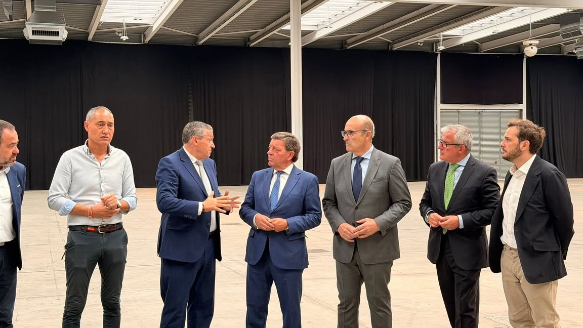 Visita de autoridades a las obras de modernización de IFEZA en Zamora