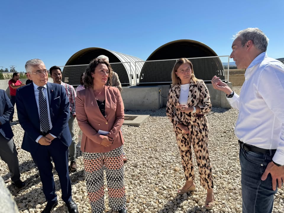 Funcionarios discuten sobre el programa de depuración de aguas en Burgos