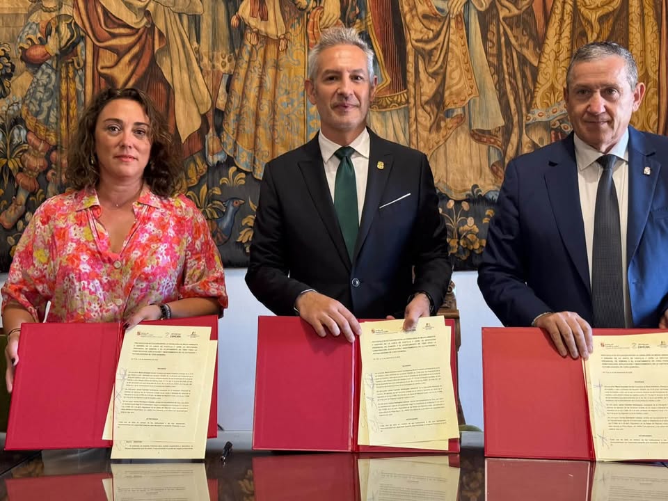 Reunión para la mejora del sistema de abastecimiento de agua en Toro