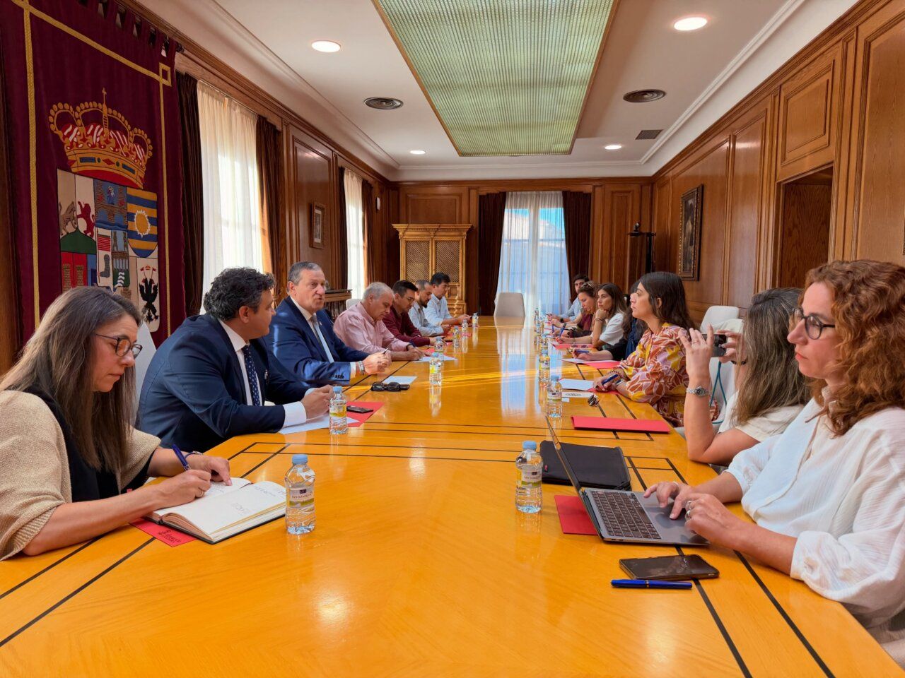 Reunión sobre el sector agroalimentario en Portugal con varios participantes